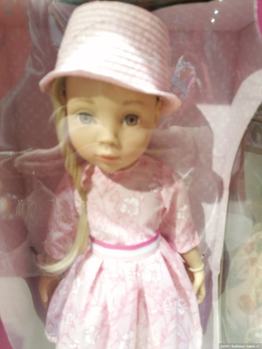 Центральный Детский Магазин в центре Москвы. В марте