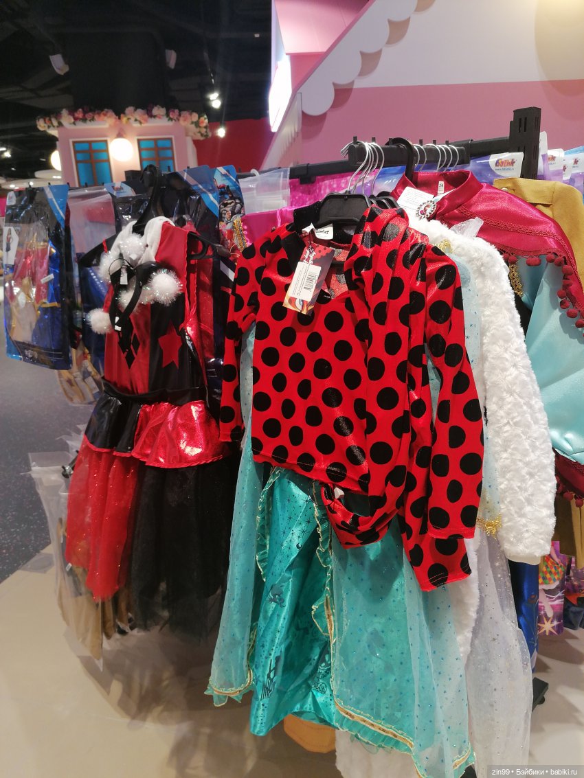 Центральный Детский Магазин в центре Москвы. В марте