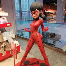 Центральный Детский Магазин в центре Москвы. В марте.