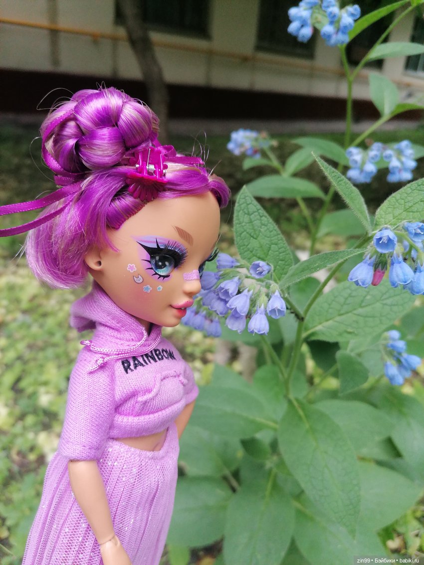 Приезд Лила Ямамото Rainbow High