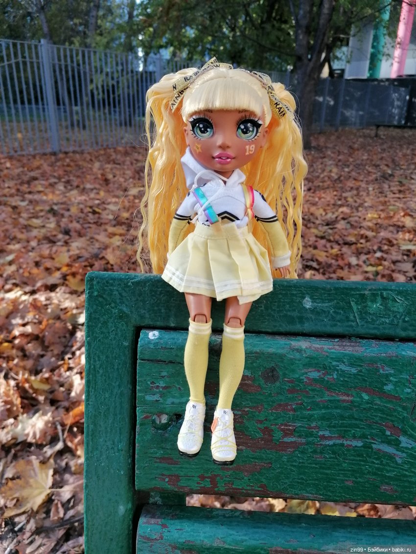 Медисон Rainbow High/Shadow High, и новая девочка из 1 серии Shadow High