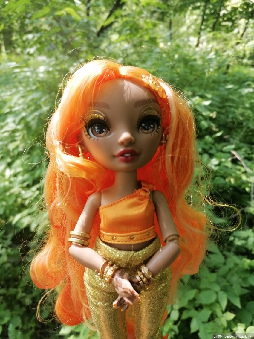 Прогулка в Кусково с куклами Rainbow High