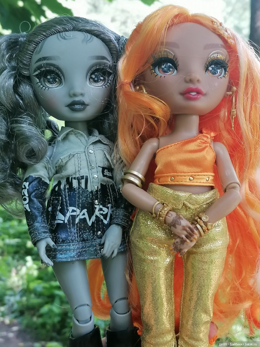 Прогулка в Кусково с куклами Rainbow High