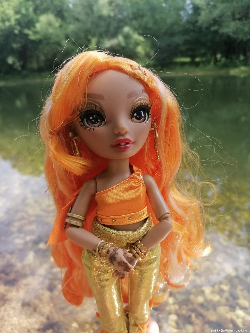 Прогулка в Кусково с куклами Rainbow High (фото 10)