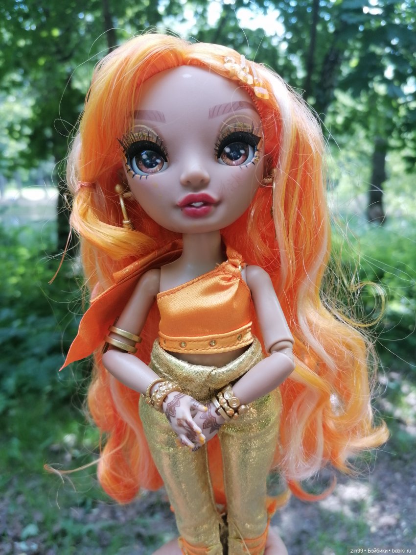 Прогулка в Кусково с куклами Rainbow High (фото 7)