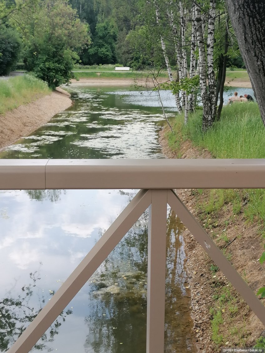 Прогулка в Кусково с куклами Rainbow High