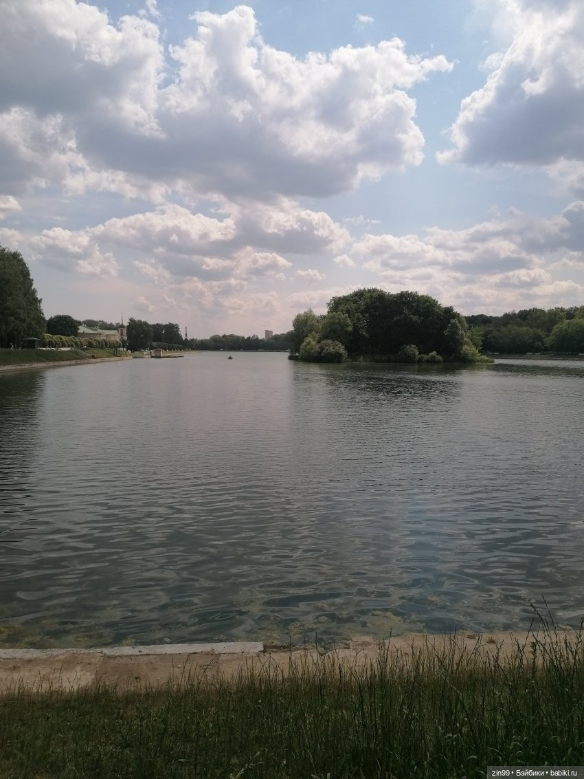 Прогулка в Кусково с куклами Rainbow High