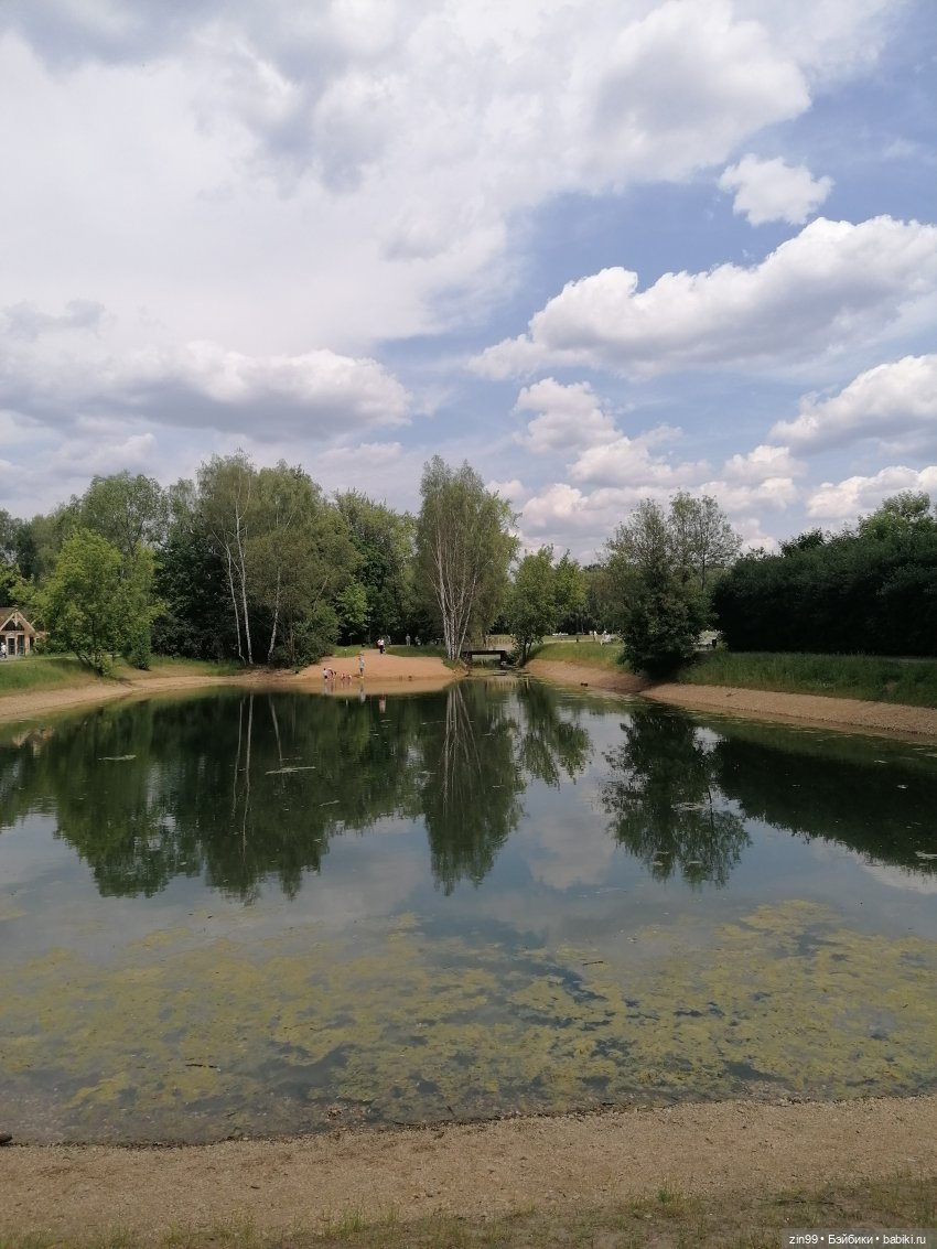 Прогулка в Кусково с куклами Rainbow High