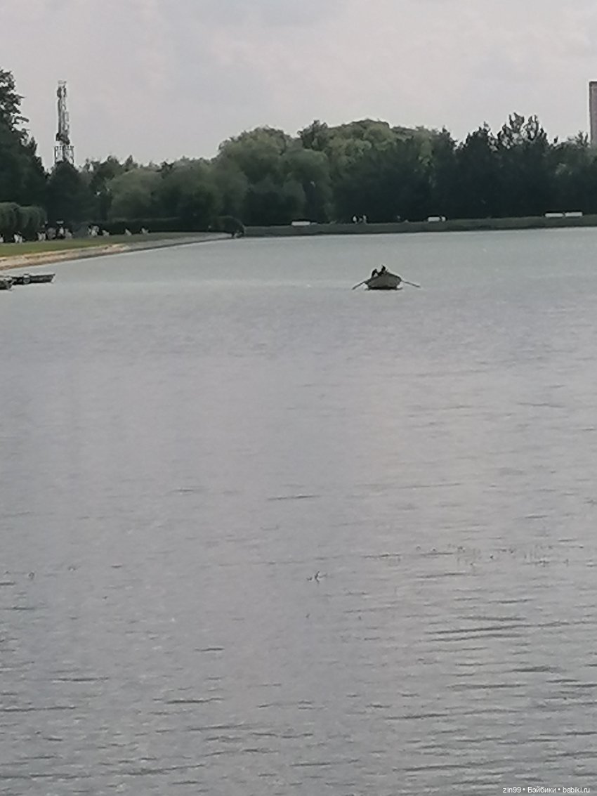 Прогулка в Кусково с куклами Rainbow High