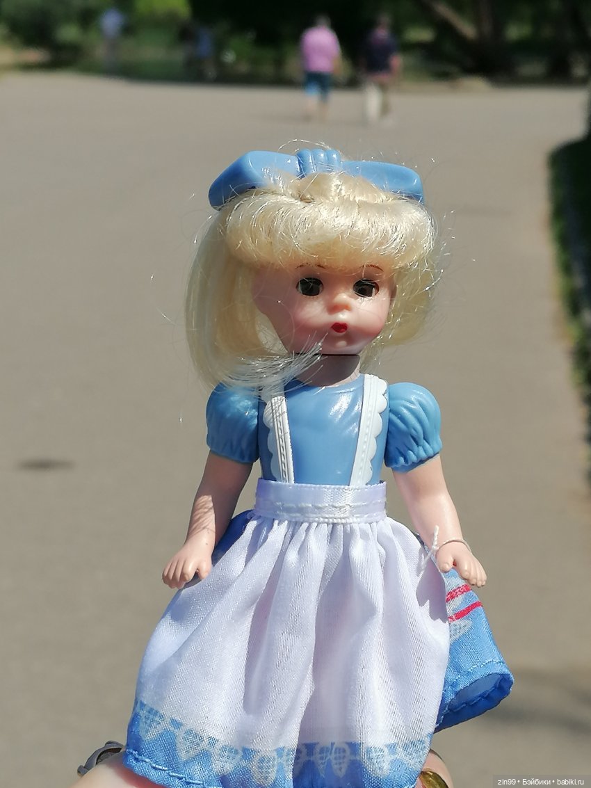 Куклы Ллоренс и Ботанический сад им.Н.В. Цицина