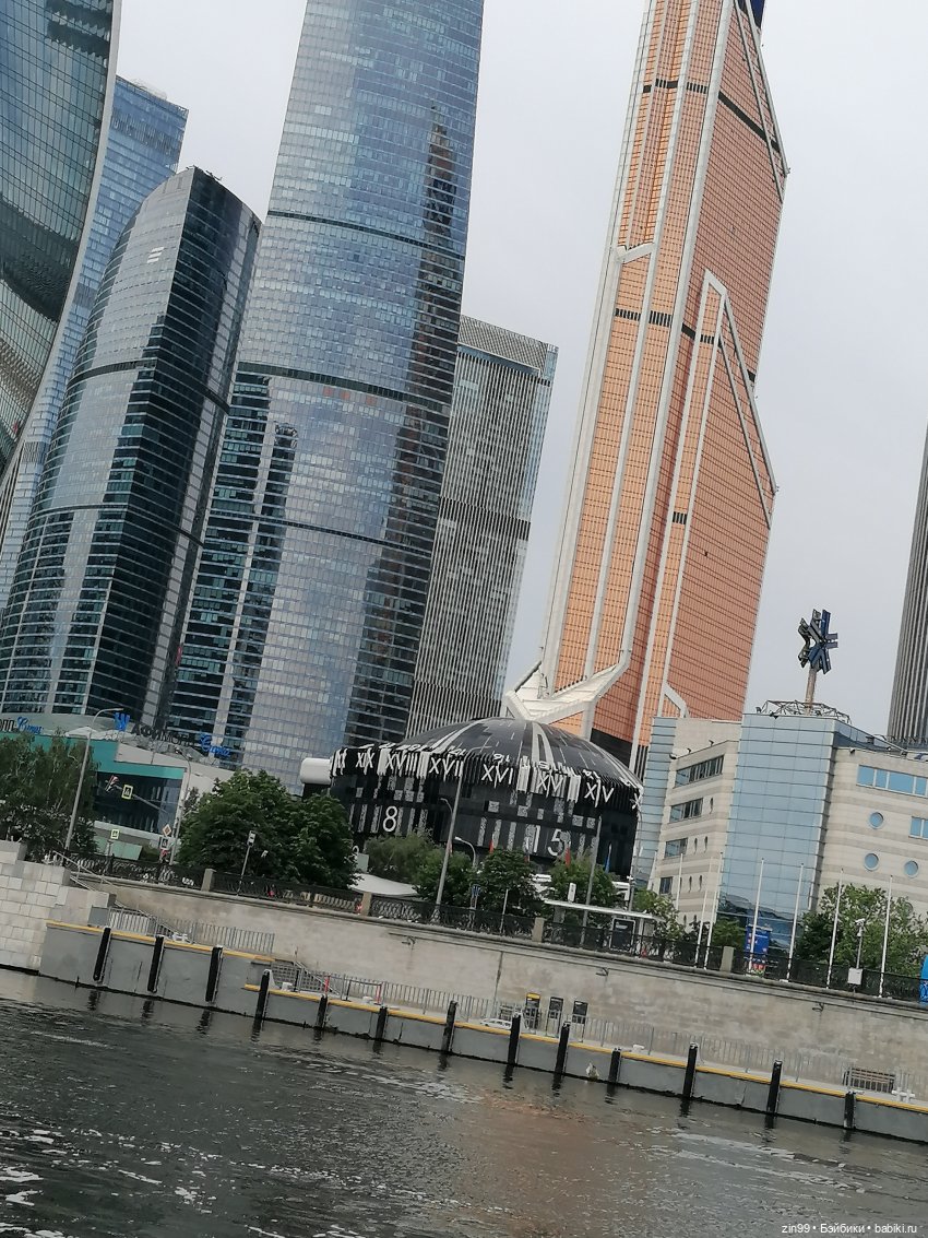 Речные трамвайчики по Москве реке, ура, едем