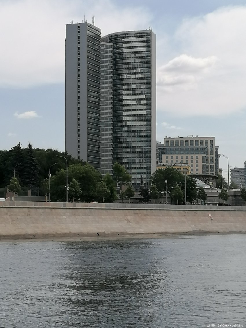 Речные трамвайчики по Москве реке, ура, едем