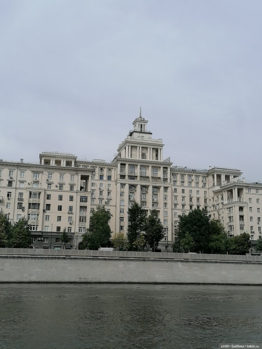 Речные трамвайчики по Москве реке, ура, едем