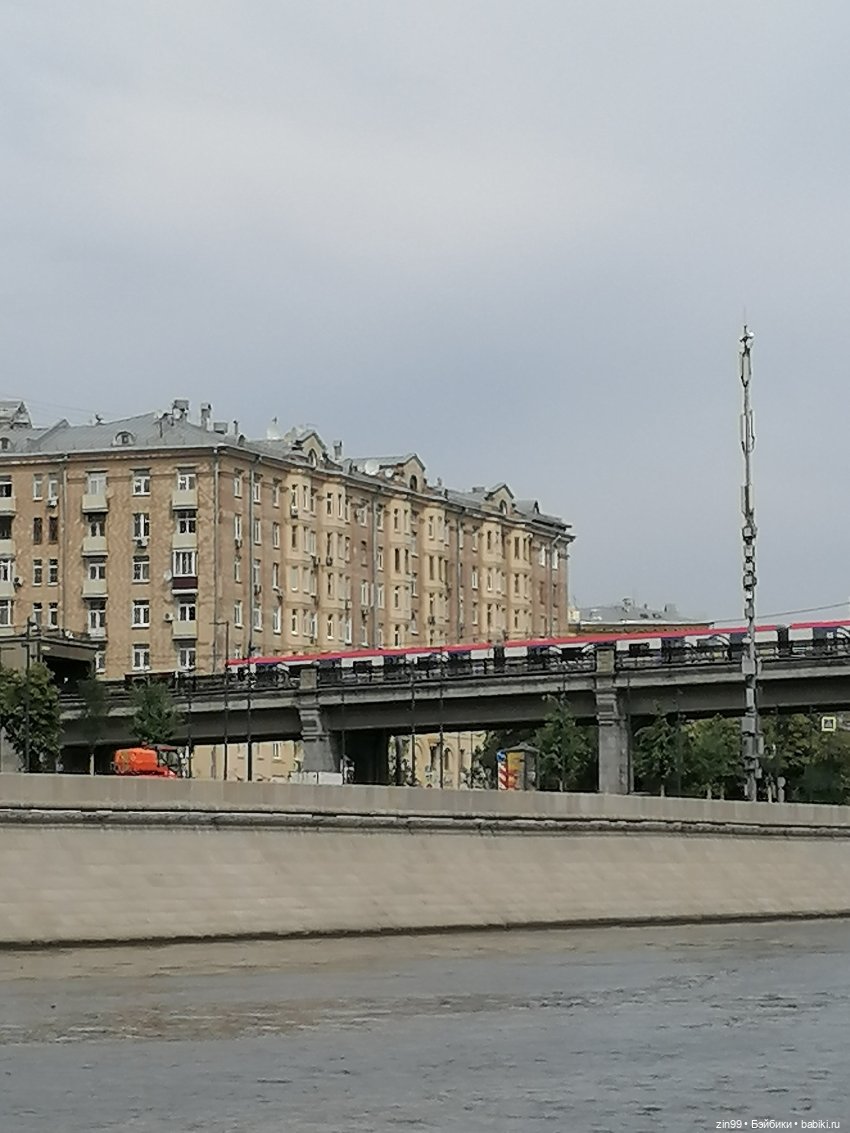 Речные трамвайчики по Москве реке, ура, едем