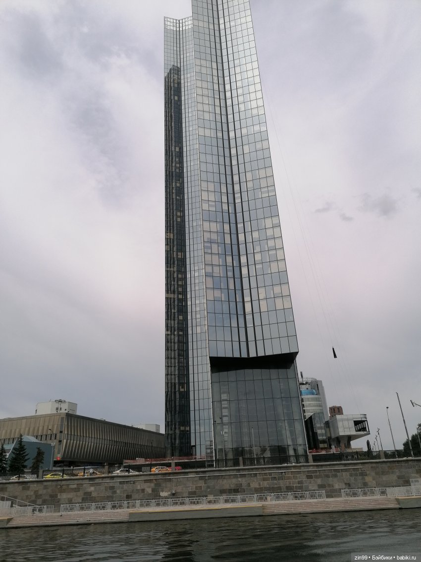 Речные трамвайчики по Москве реке, ура, едем