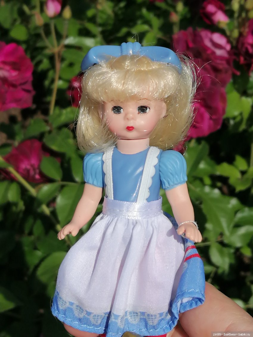 Куклы Ллоренс и прогулка по ВДНХ в июне 2023 года