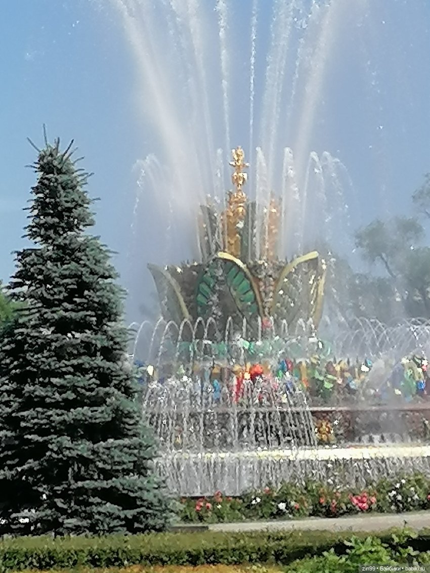 Куклы Ллоренс и прогулка по ВДНХ в июне 2023 года