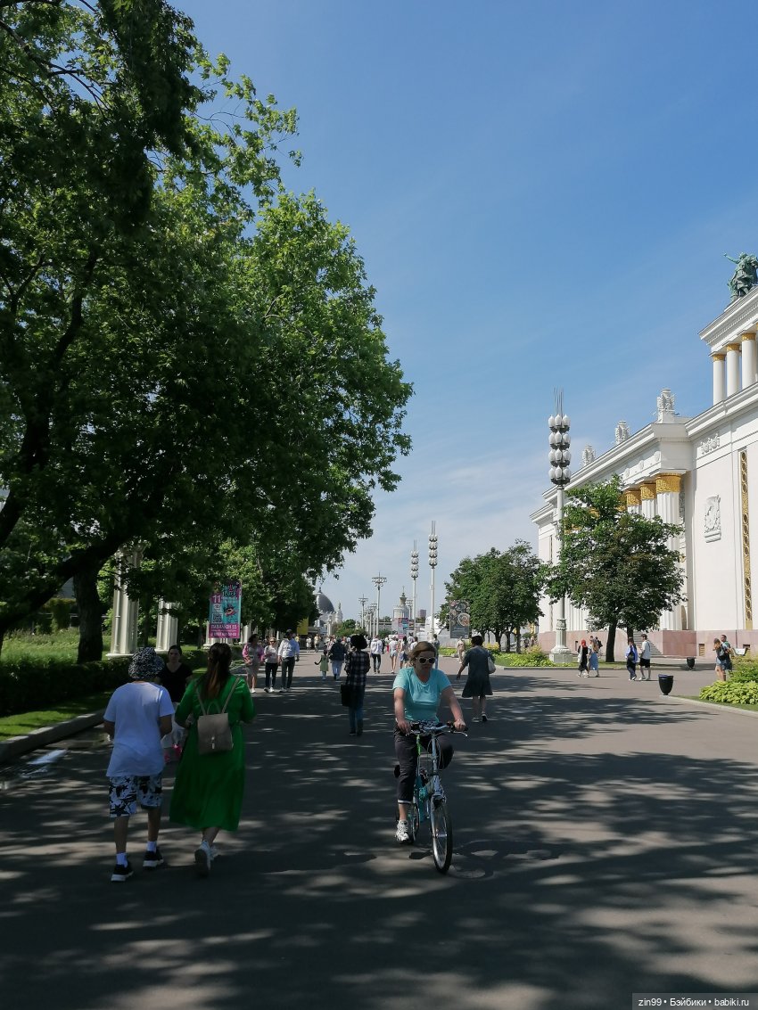 Куклы Ллоренс и прогулка по ВДНХ в июне 2023 года