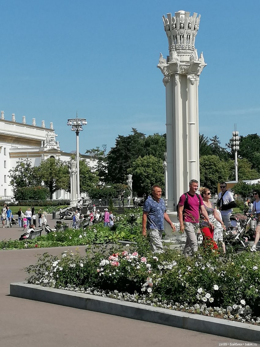 Куклы Ллоренс и прогулка по ВДНХ в июне 2023 года