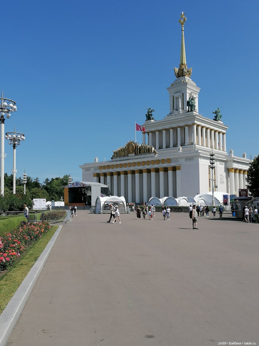 Куклы Ллоренс и прогулка по ВДНХ в июне 2023 года