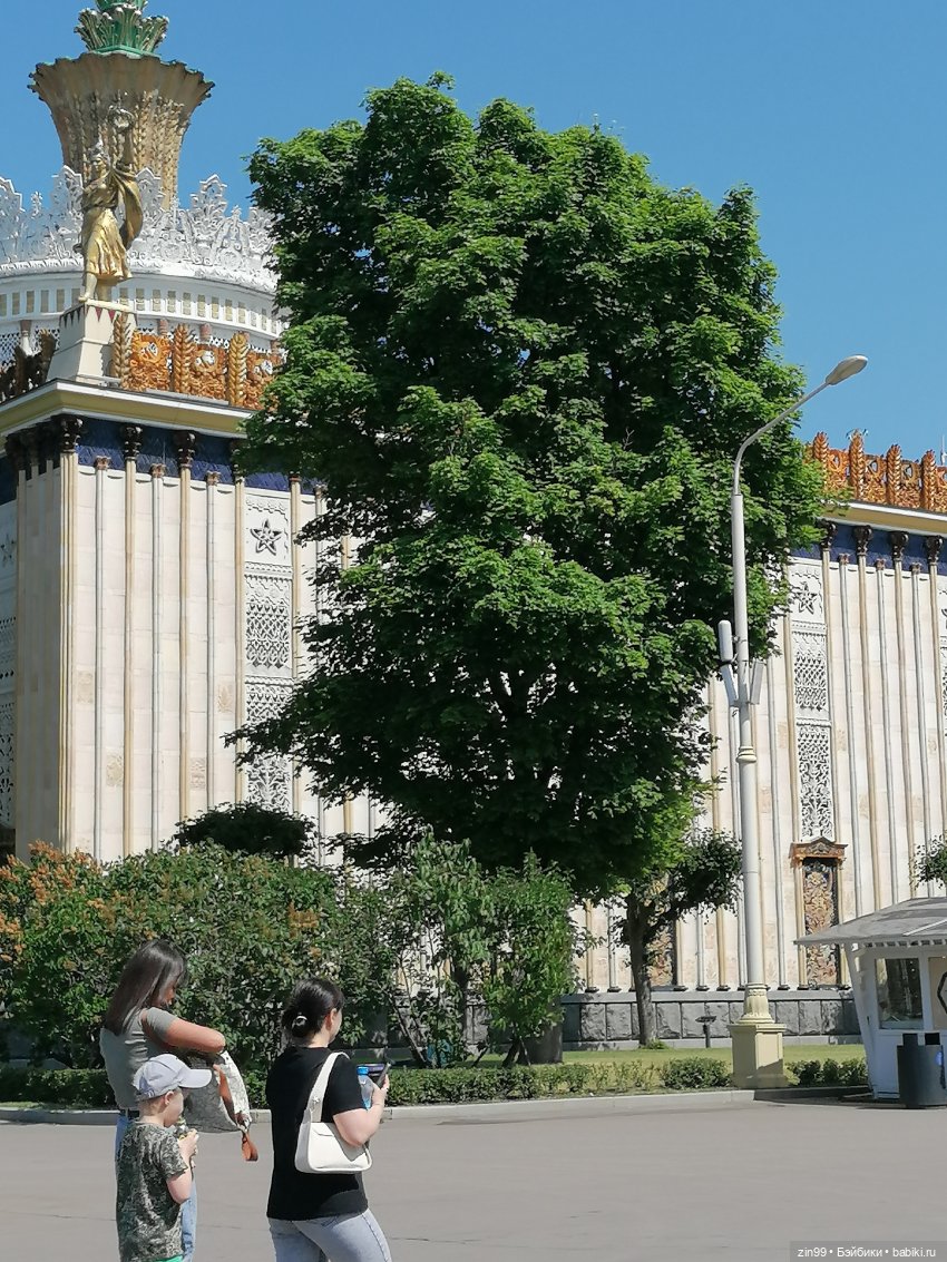 Куклы Ллоренс и прогулка по ВДНХ в июне 2023 года