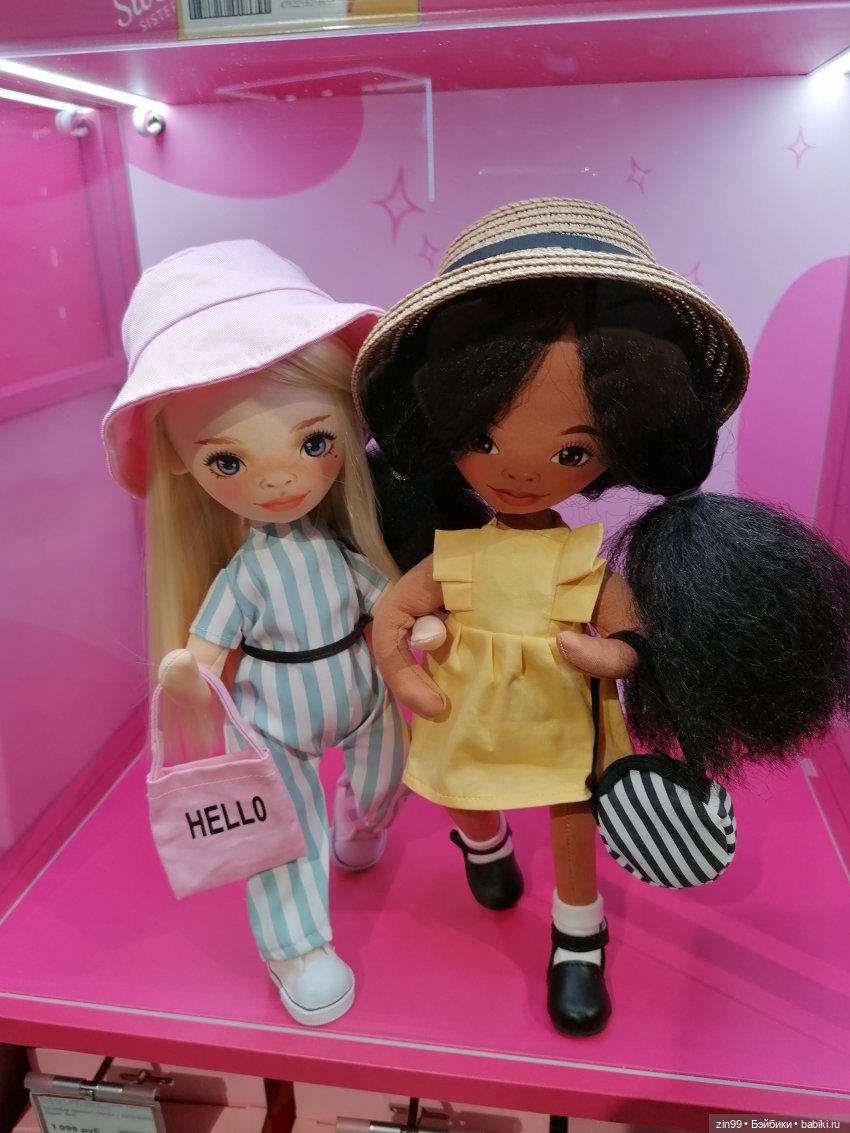 Прогулка в Центральный Детский Магазин в Москве, в июне