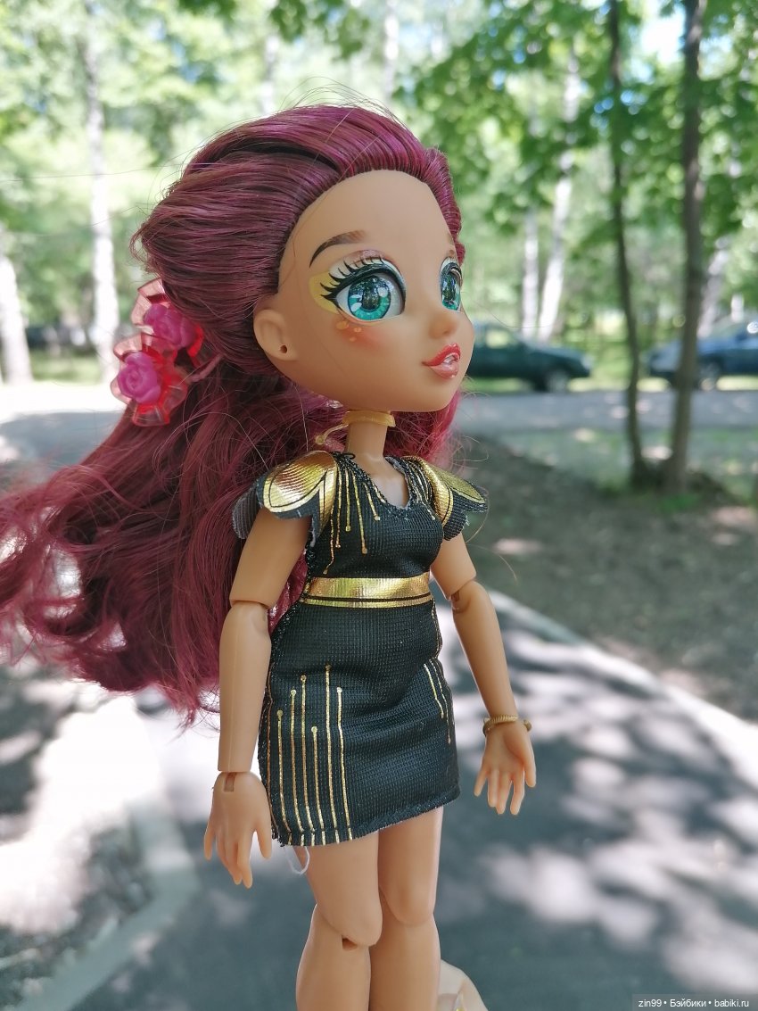 Куколки Fail Fiх на берегу водоема и в ГУМе (фото 10)