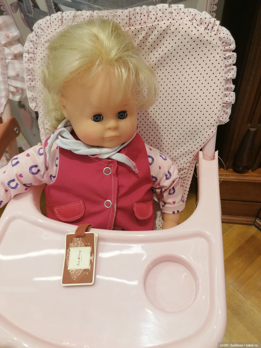 Куколки Fail Fiх на берегу водоема и в ГУМе