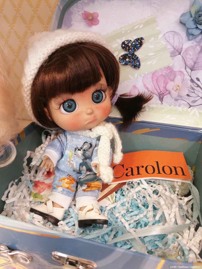 Куколки Fail Fiх на берегу водоема и в ГУМе