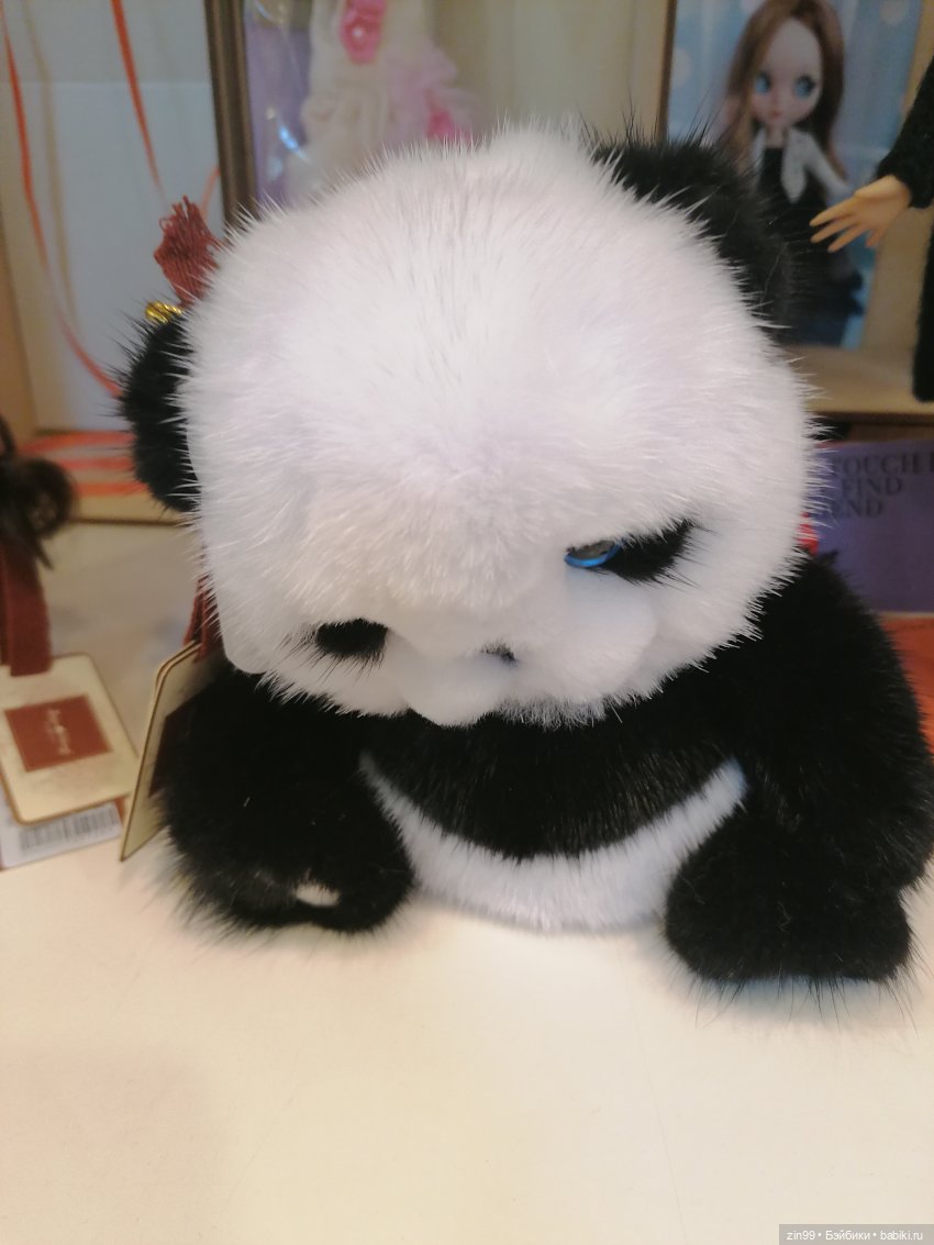 Куколки Fail Fiх на берегу водоема и в ГУМе