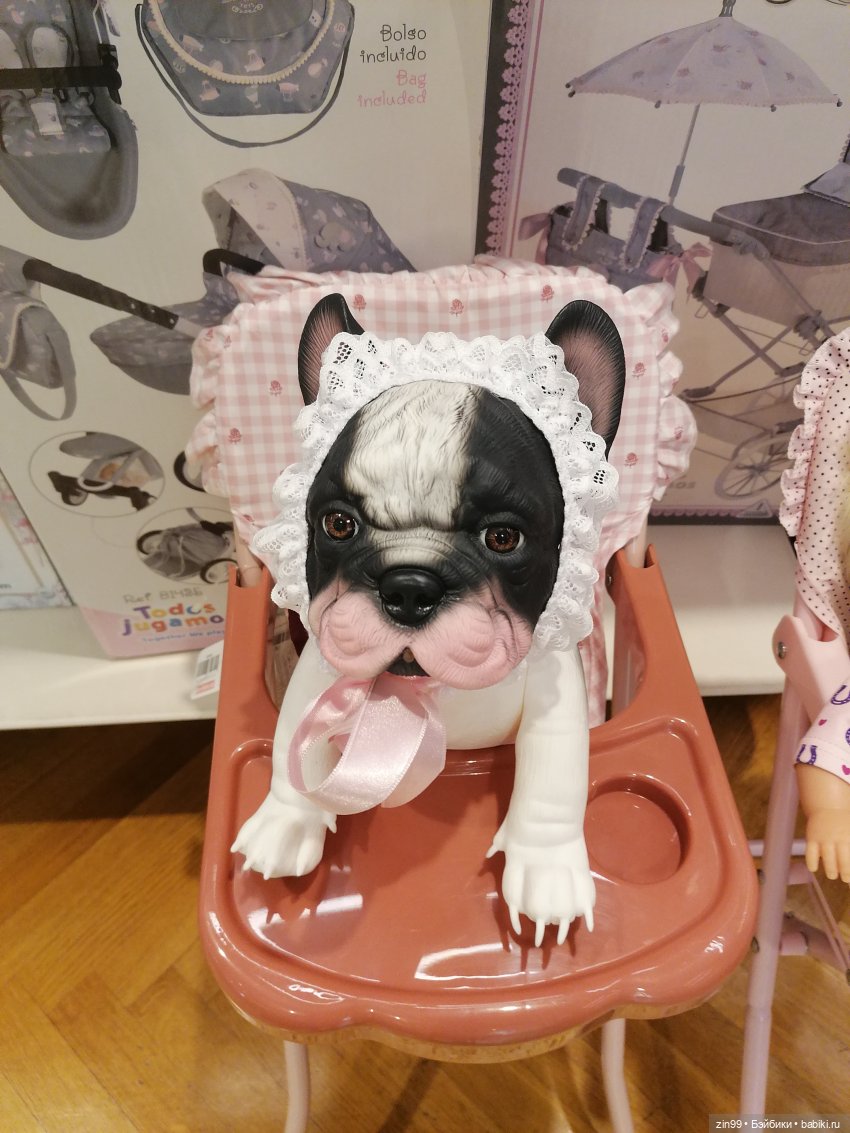 Куколки Fail Fiх на берегу водоема и в ГУМе