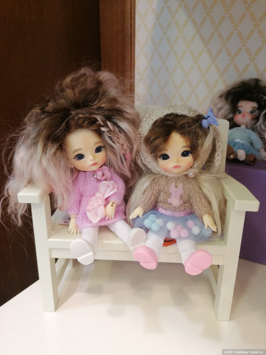 Куколки Fail Fiх на берегу водоема и в ГУМе