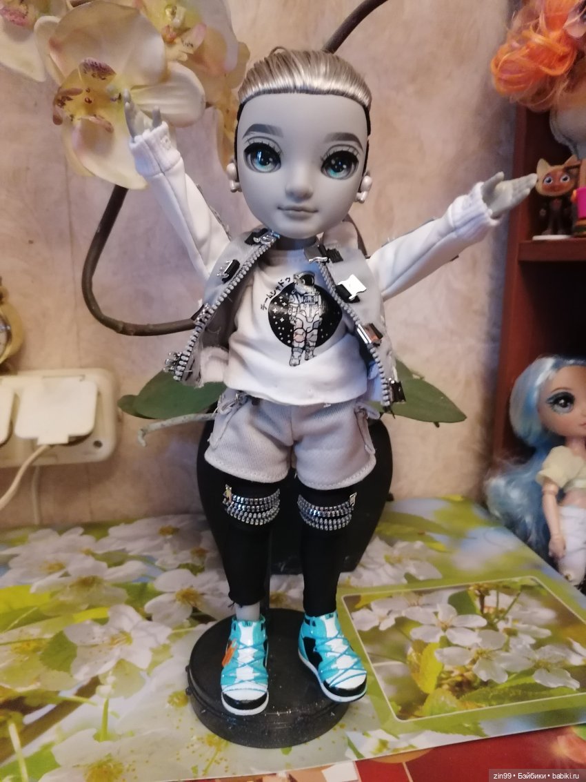 Эш от Shadow High — Куклы Rainbow High (Рейнбоу Хай (фото 4)