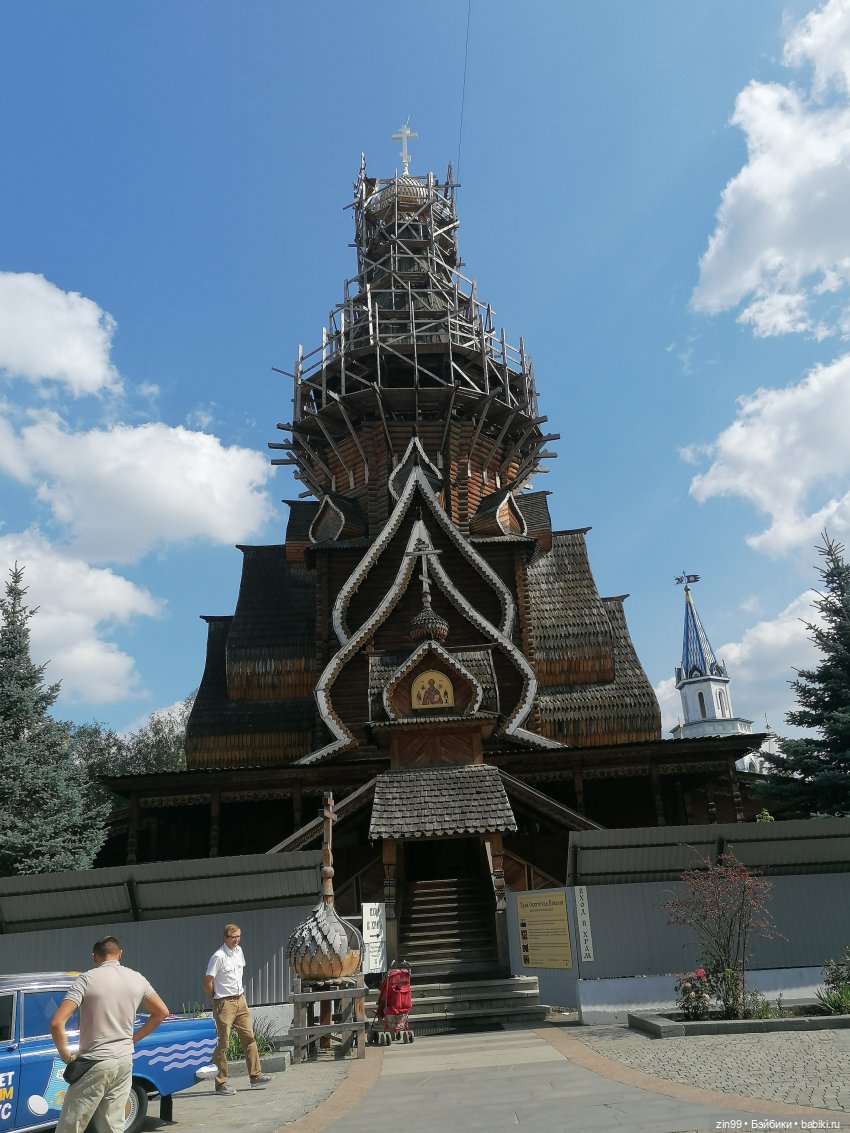 Вернисаж в Измайлово и Джорджия