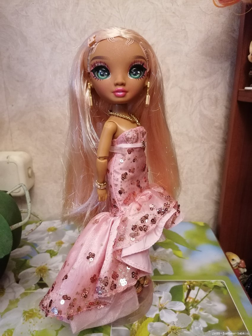Сабрина красивая кукла Rainbow Hihg (фото 9)