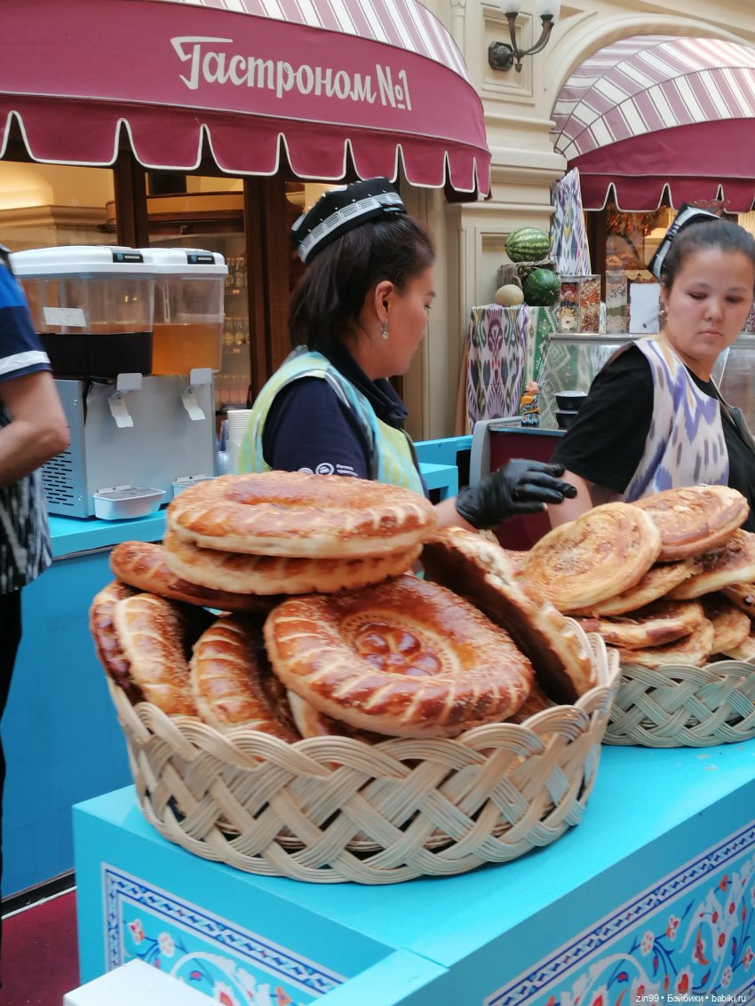 ГУМ в сентябре в Москве — Куклы Rainbow High (Рейнбоу Хай (фото 10)