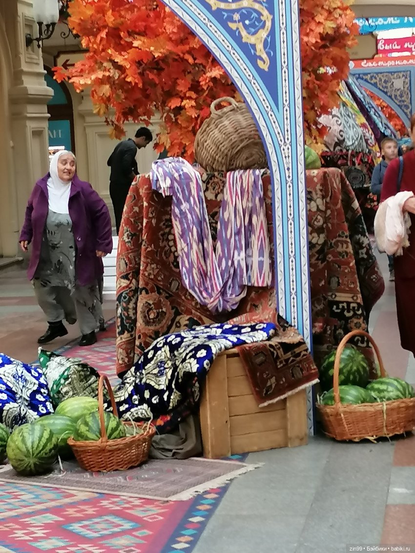 ГУМ в сентябре в Москве — Куклы Rainbow High (Рейнбоу Хай (фото 2)