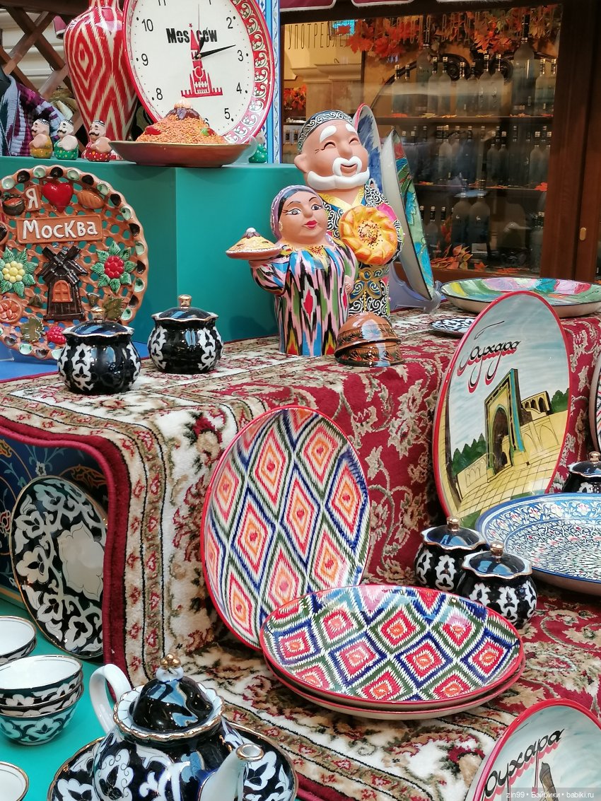 ГУМ в сентябре в Москве — Куклы Rainbow High (Рейнбоу Хай