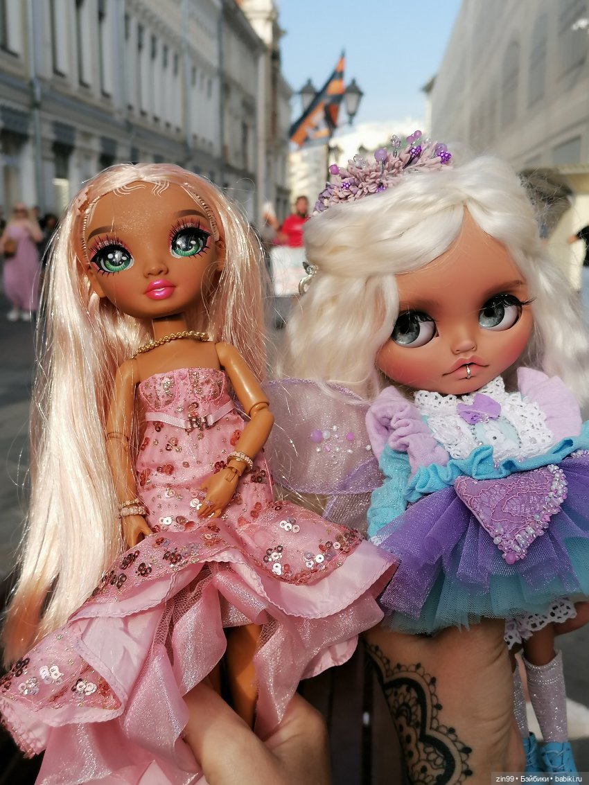 ГУМ в сентябре в Москве — Куклы Rainbow High (Рейнбоу Хай
