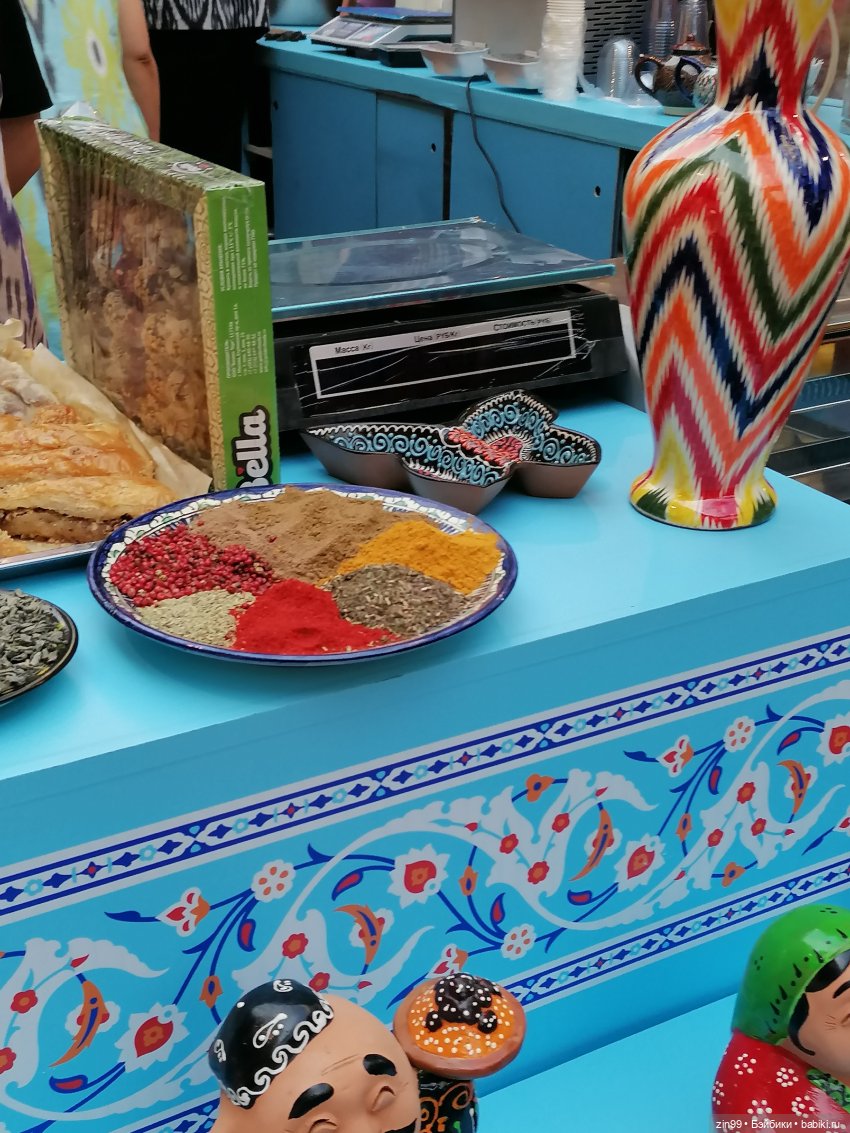 ГУМ в сентябре в Москве — Куклы Rainbow High (Рейнбоу Хай