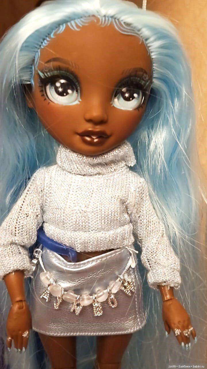 Девочка с голубыми волосами Робин | Бэйбики Девочка с голубыми волосами Робин (фото 7)