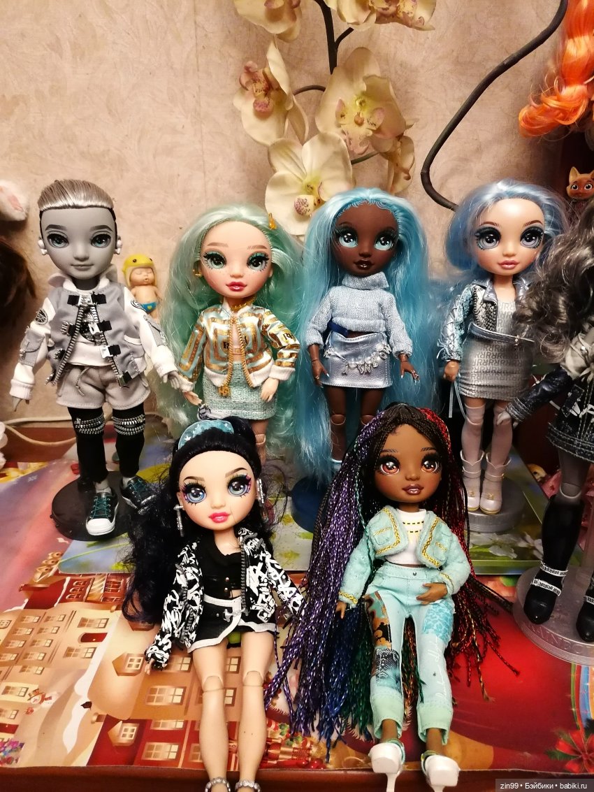 Девочка с голубыми волосами Робин | Бэйбики Девочка с голубыми волосами Робин