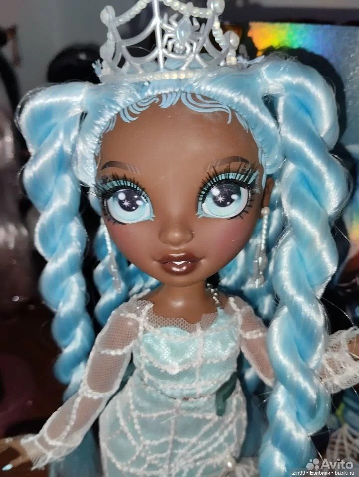 Девочка с голубыми волосами Робин | Бэйбики Девочка с голубыми волосами Робин (фото 5)