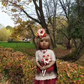 Девочки осенью