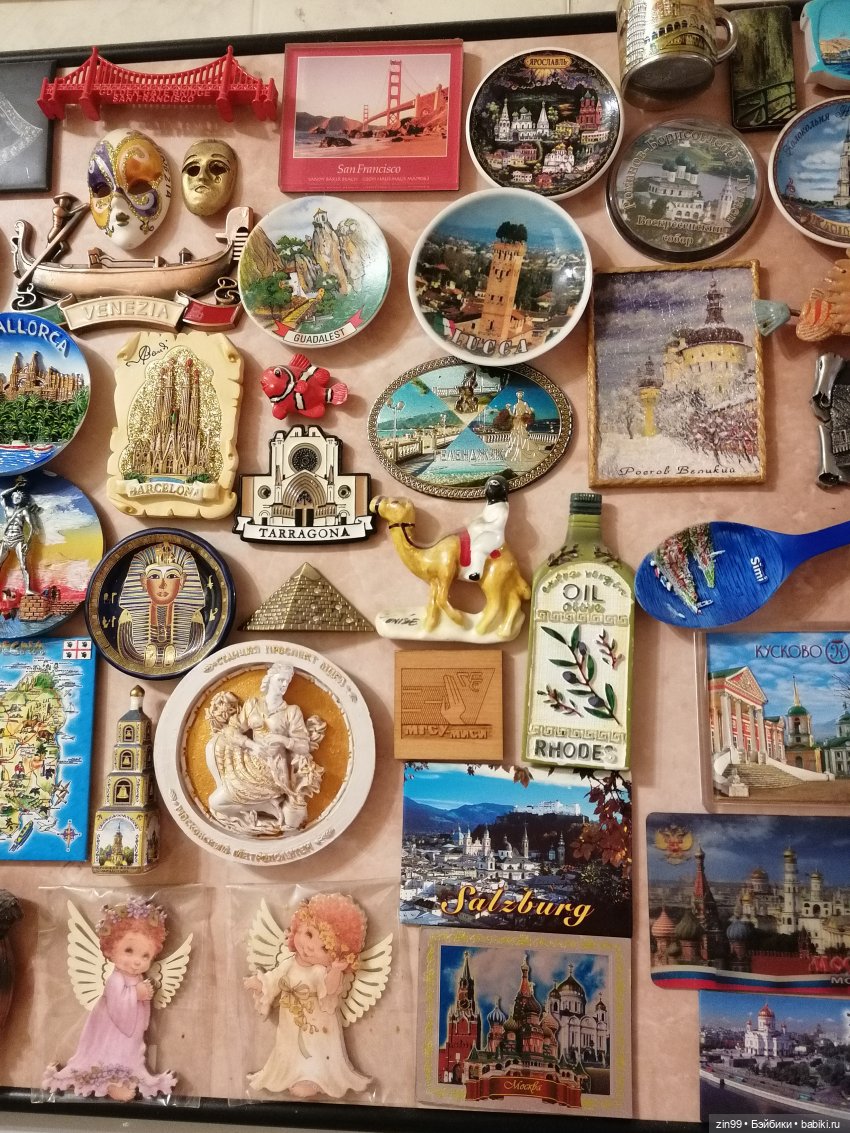 Брелки и маленькие куколки