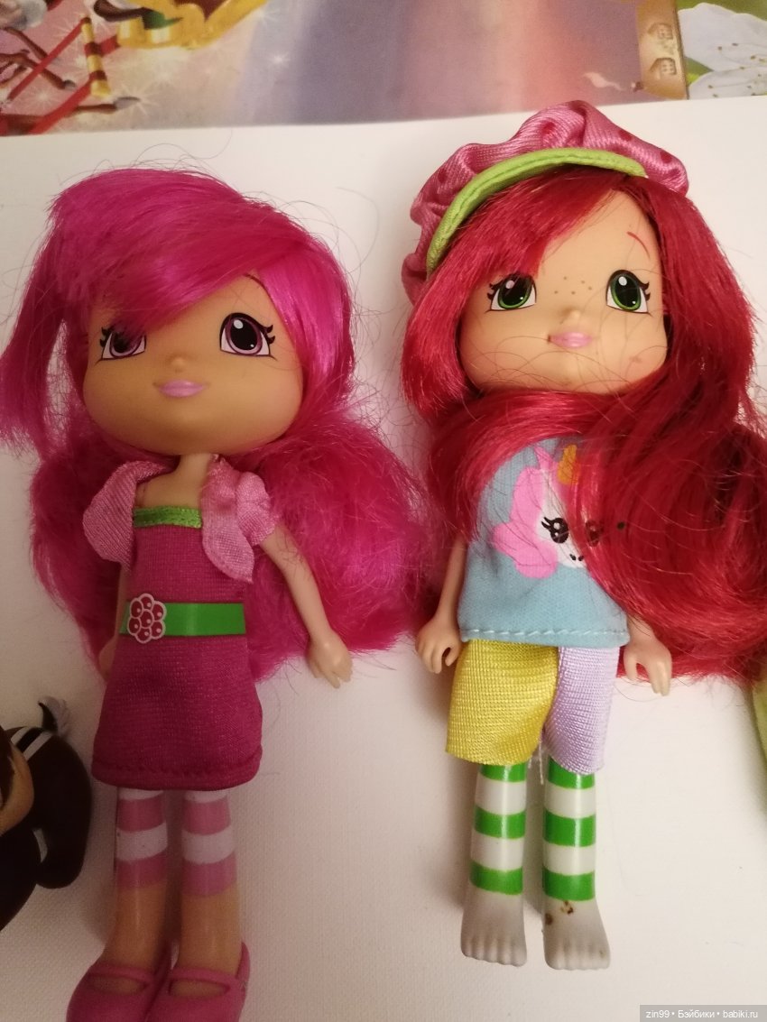 Брелки и маленькие куколки