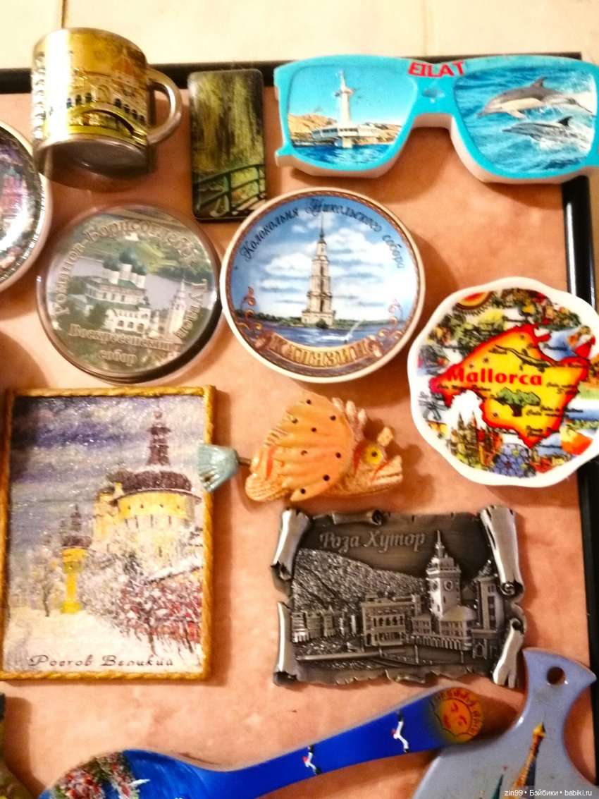 Брелки и маленькие куколки