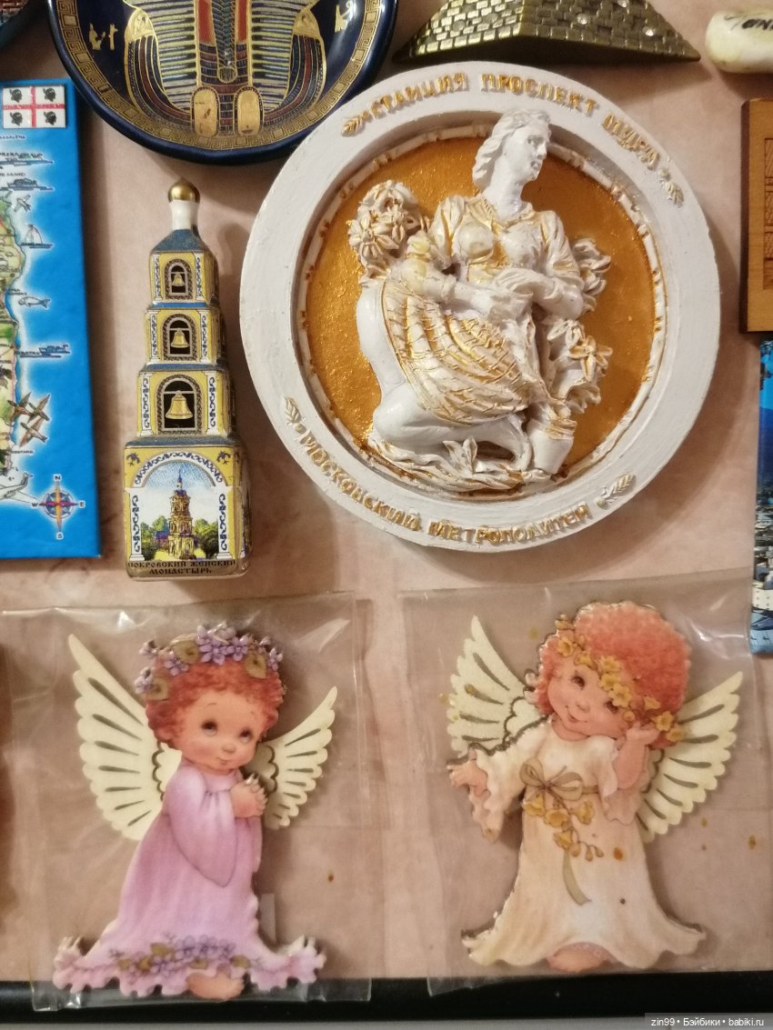 Брелки и маленькие куколки