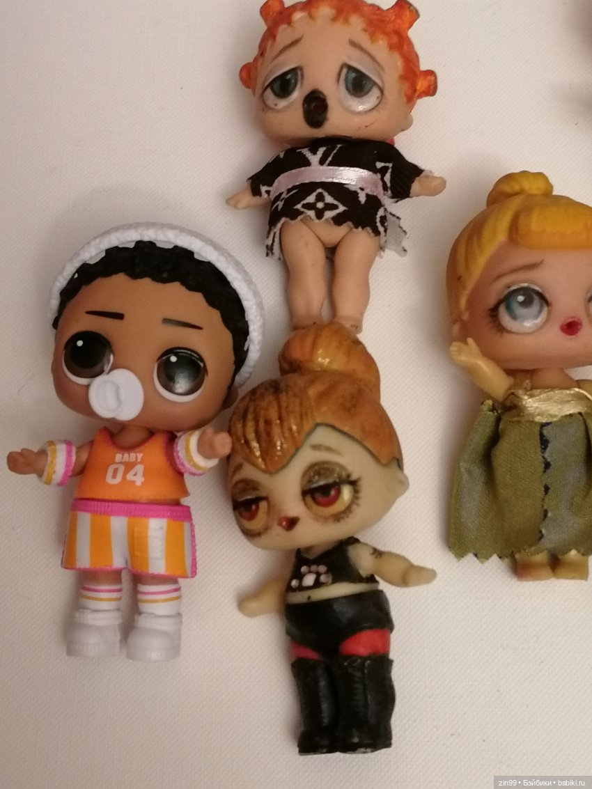 Брелки и маленькие куколки