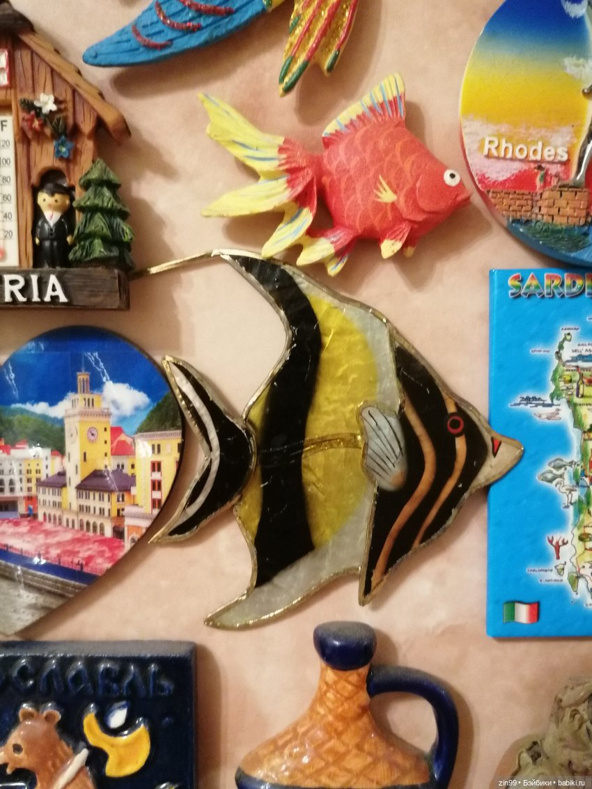 Брелки и маленькие куколки